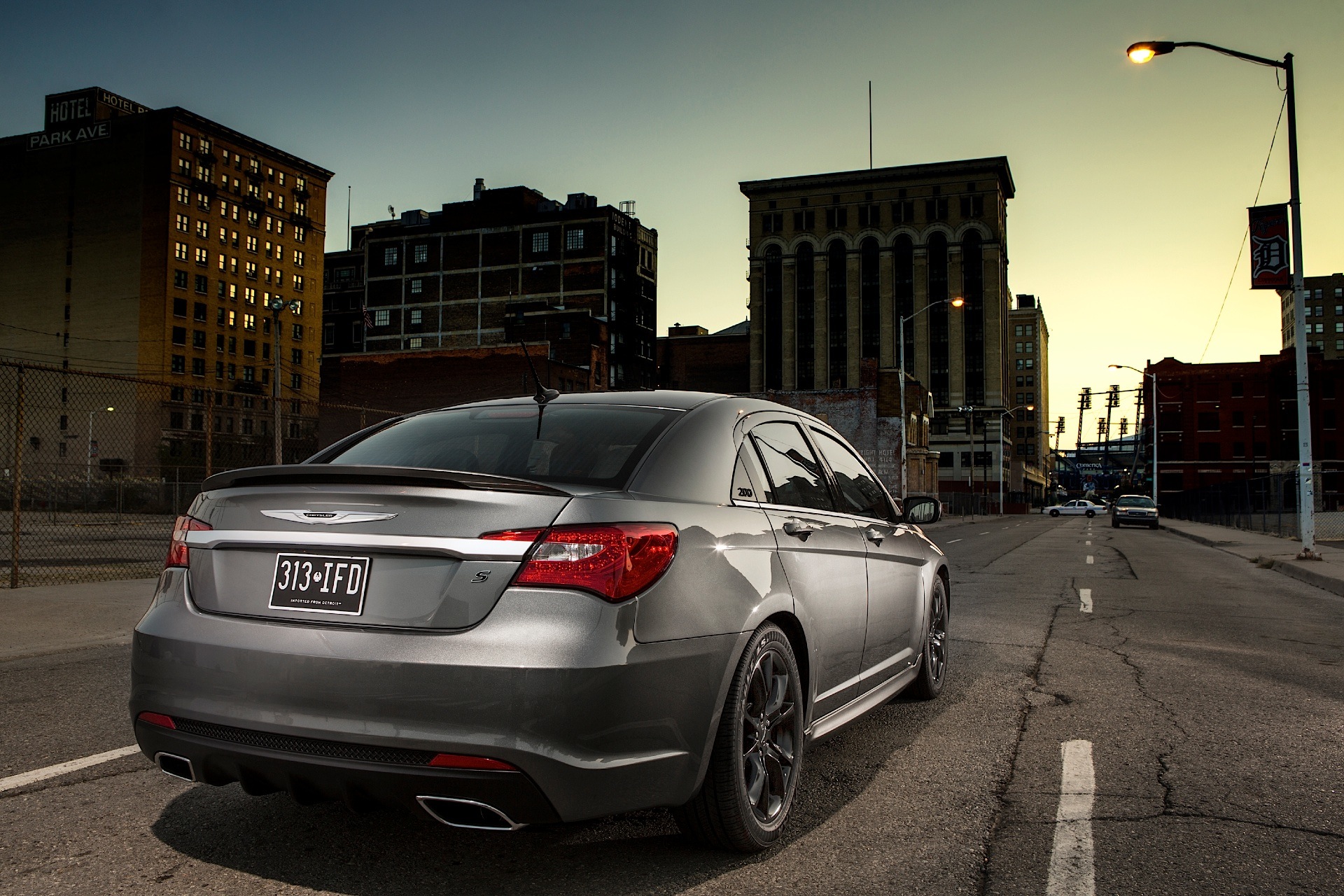 Chrysler 200 photo 35