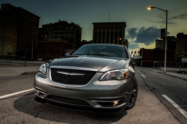 Chrysler 200 photo 38