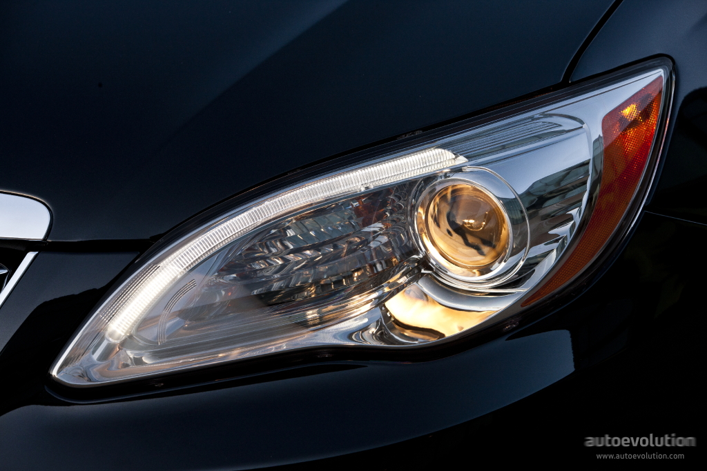 Chrysler 200 photo 2