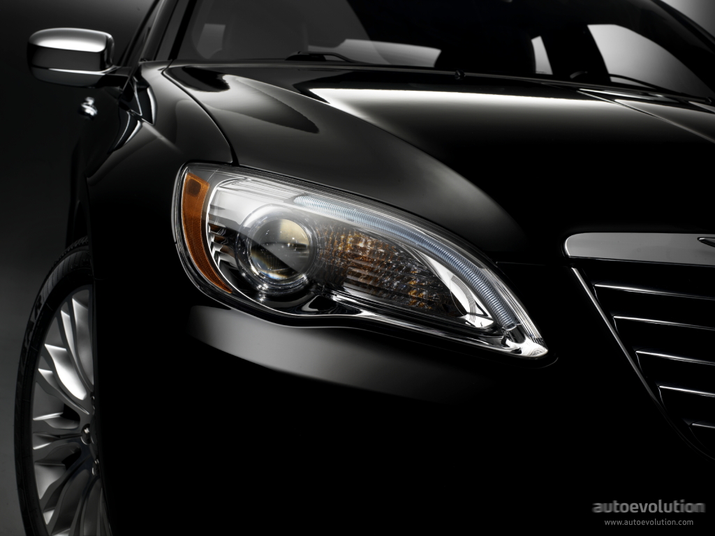 Chrysler 200 photo 8