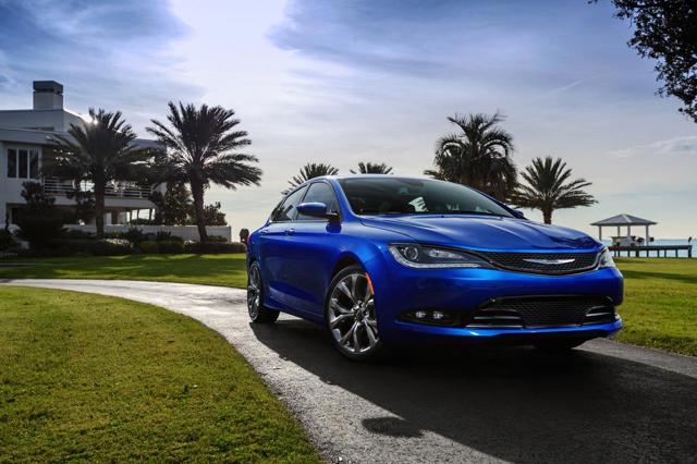 Chrysler 200 photo 19