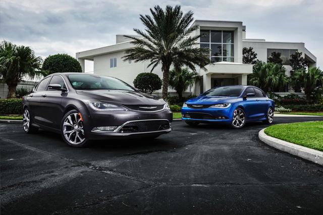 Chrysler 200 photo 21