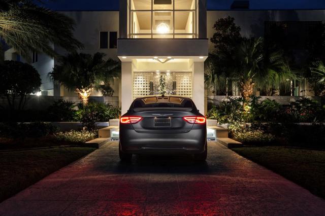 Chrysler 200 photo 24