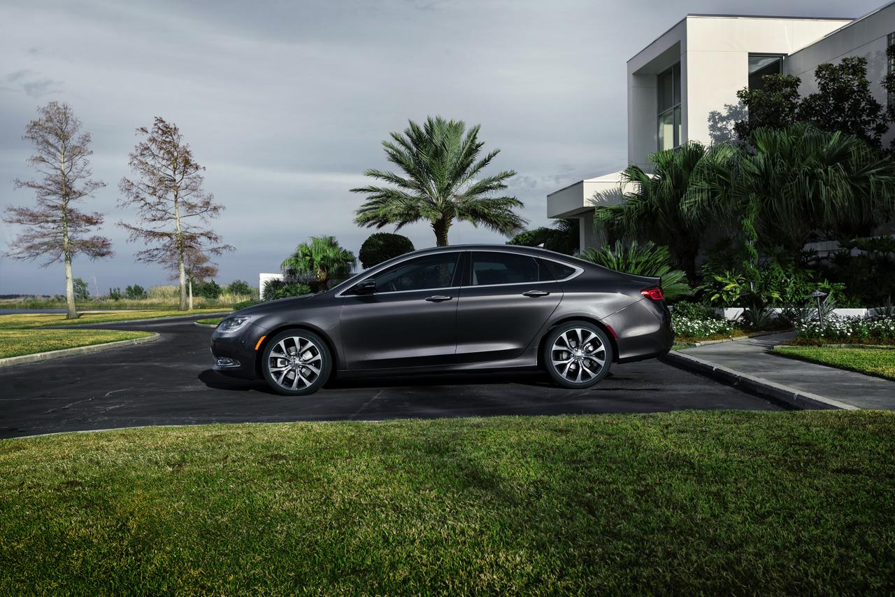 Chrysler 200 photo 26