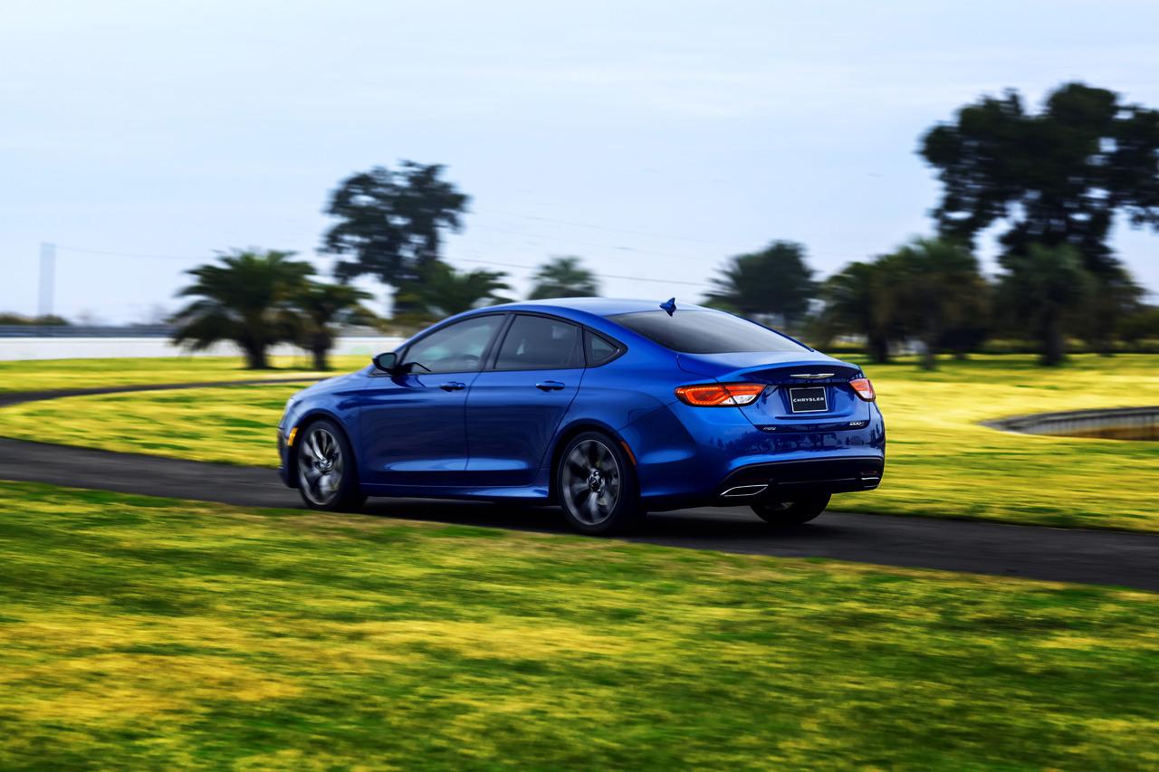 Chrysler 200 photo 31