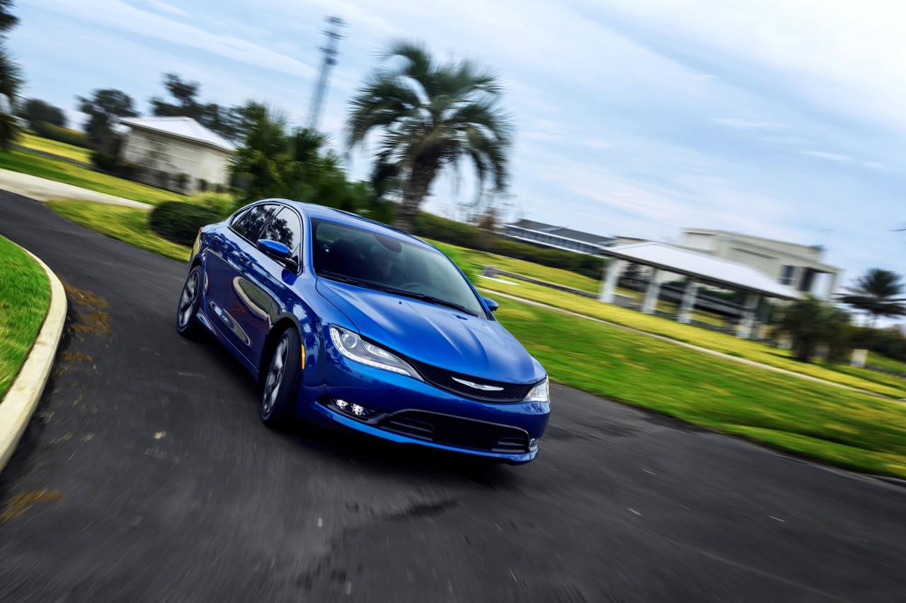 Chrysler 200 photo 35