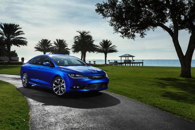 Chrysler 200 photo 38
