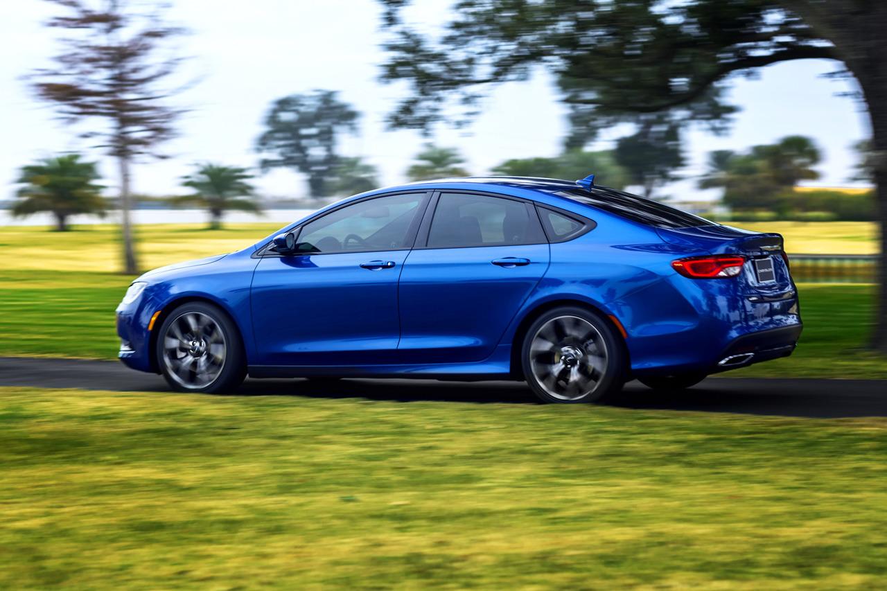 Chrysler 200 photo 40