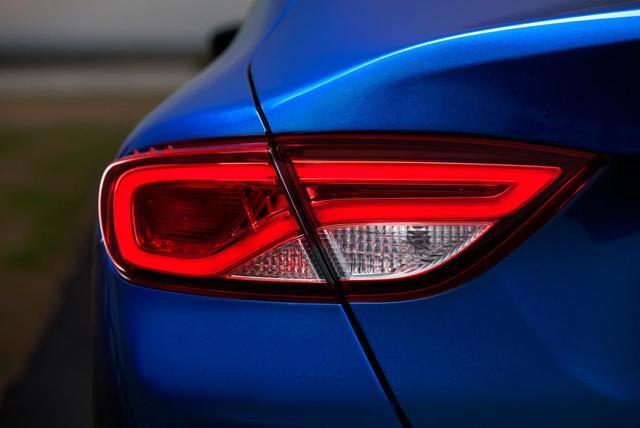 Chrysler 200 photo 49