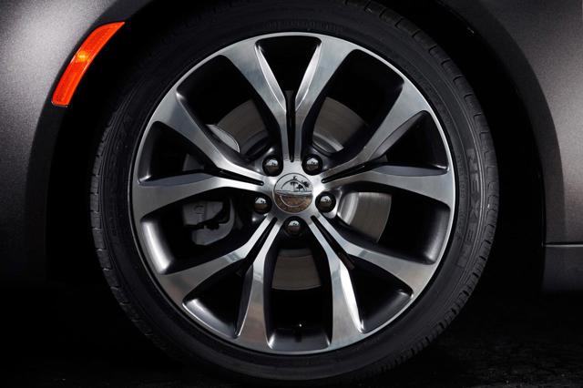 Chrysler 200 photo 53