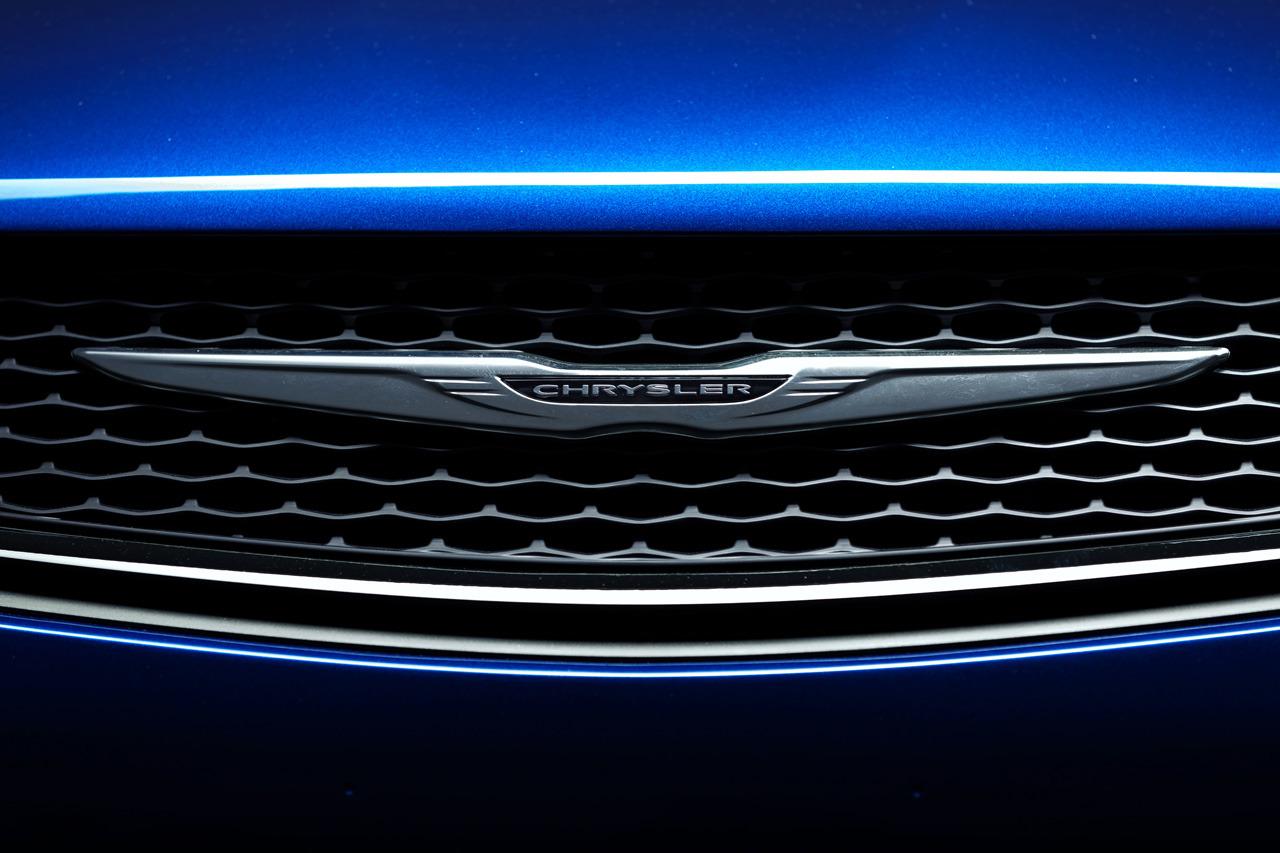 Chrysler 200 photo 55