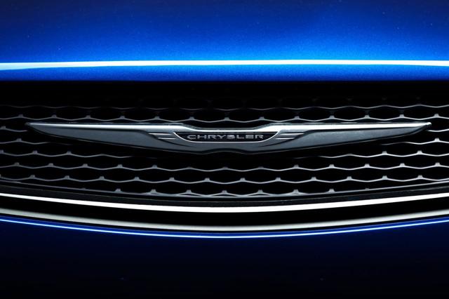 Chrysler 200 photo 55