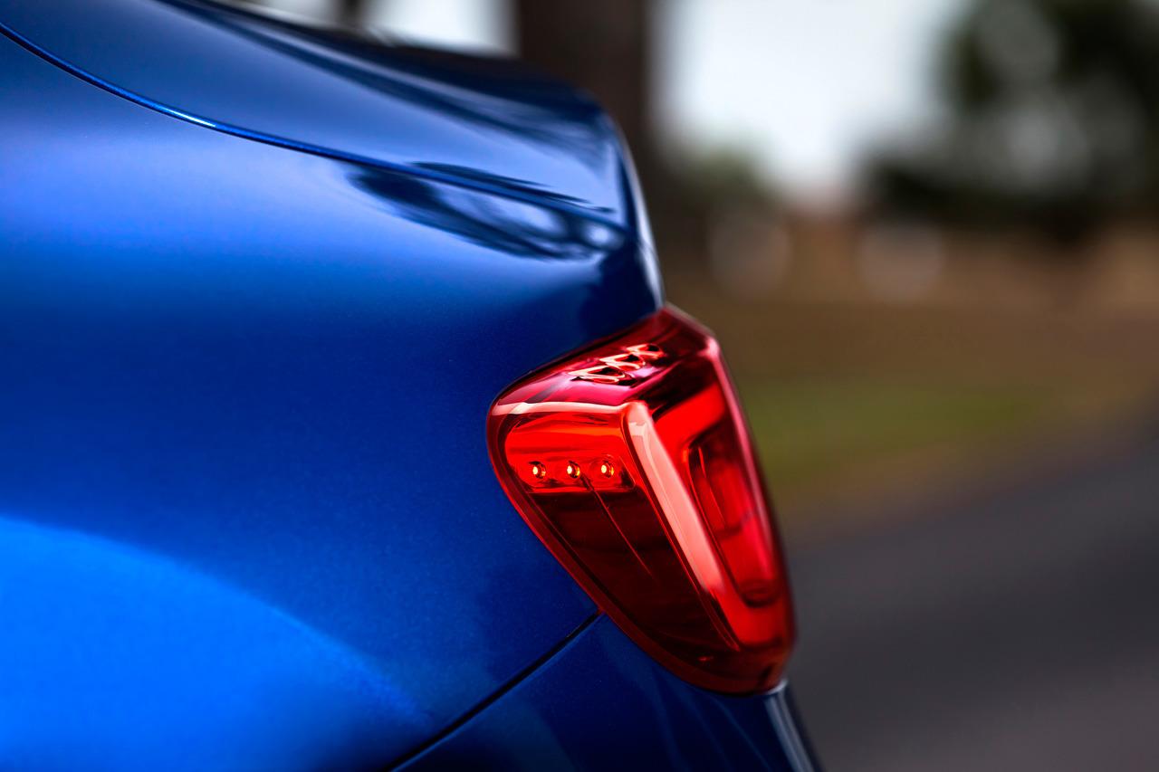 Chrysler 200 photo 57