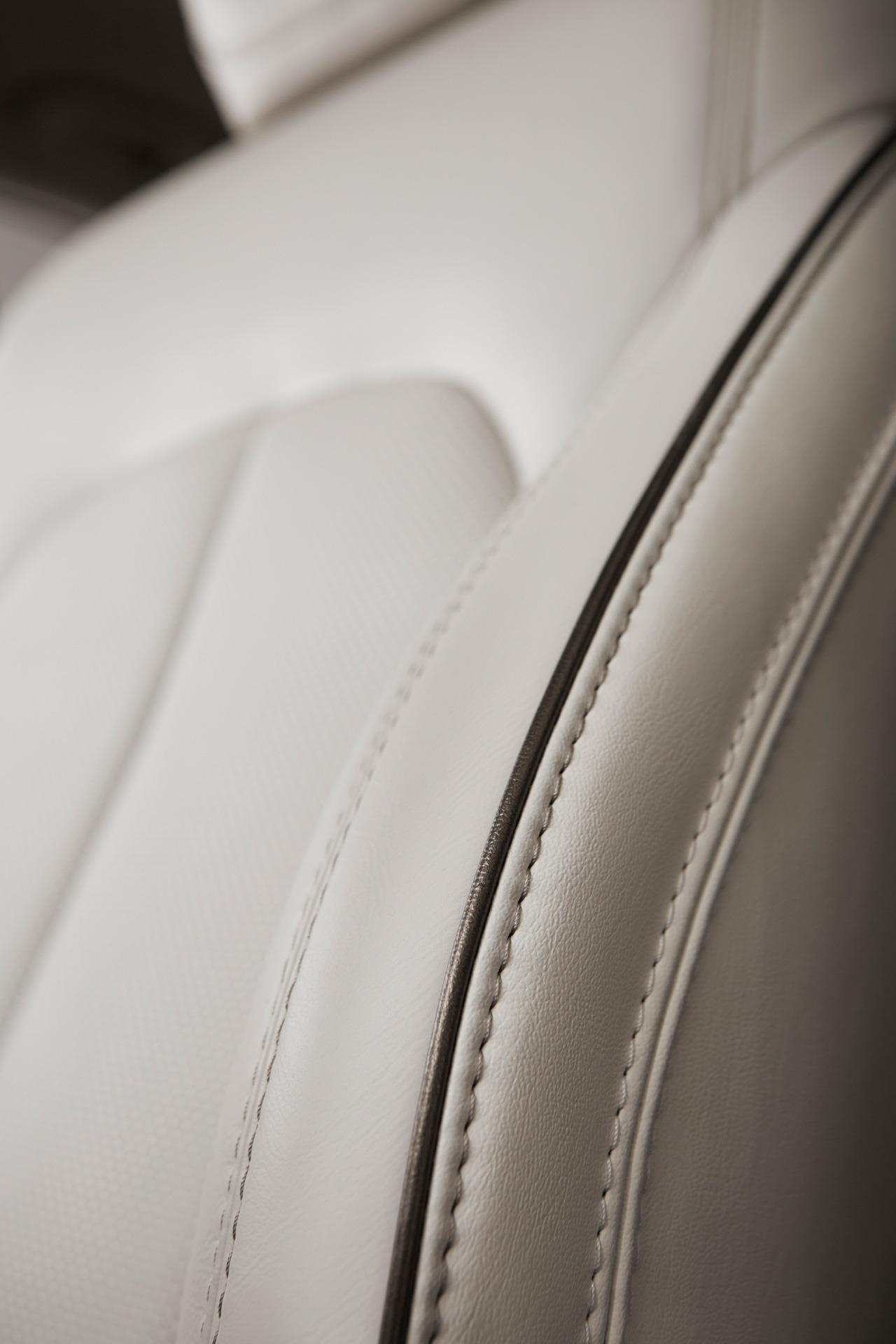 Chrysler 200 photo 91