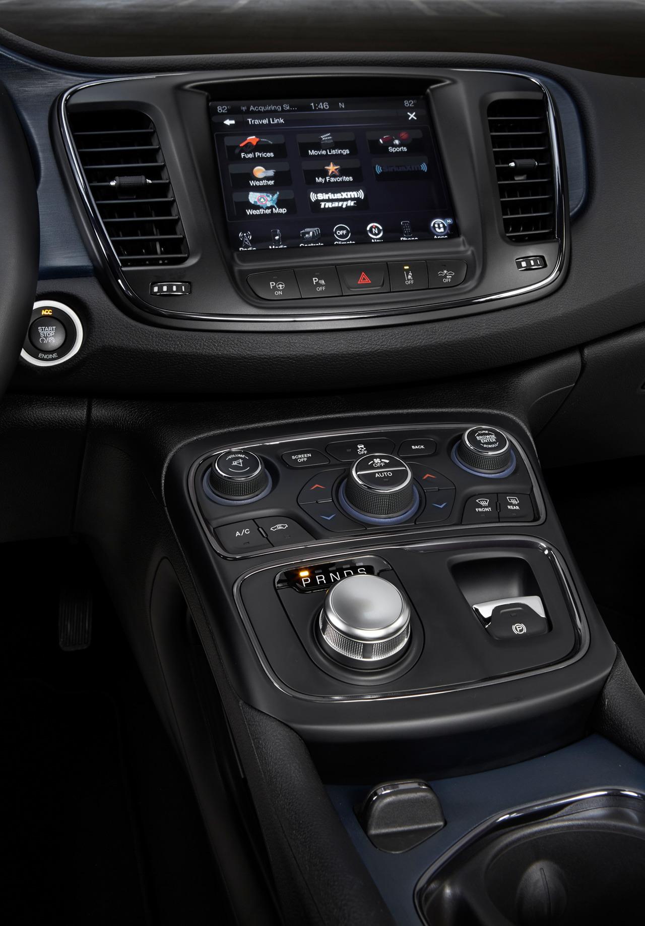 Chrysler 200 photo 94