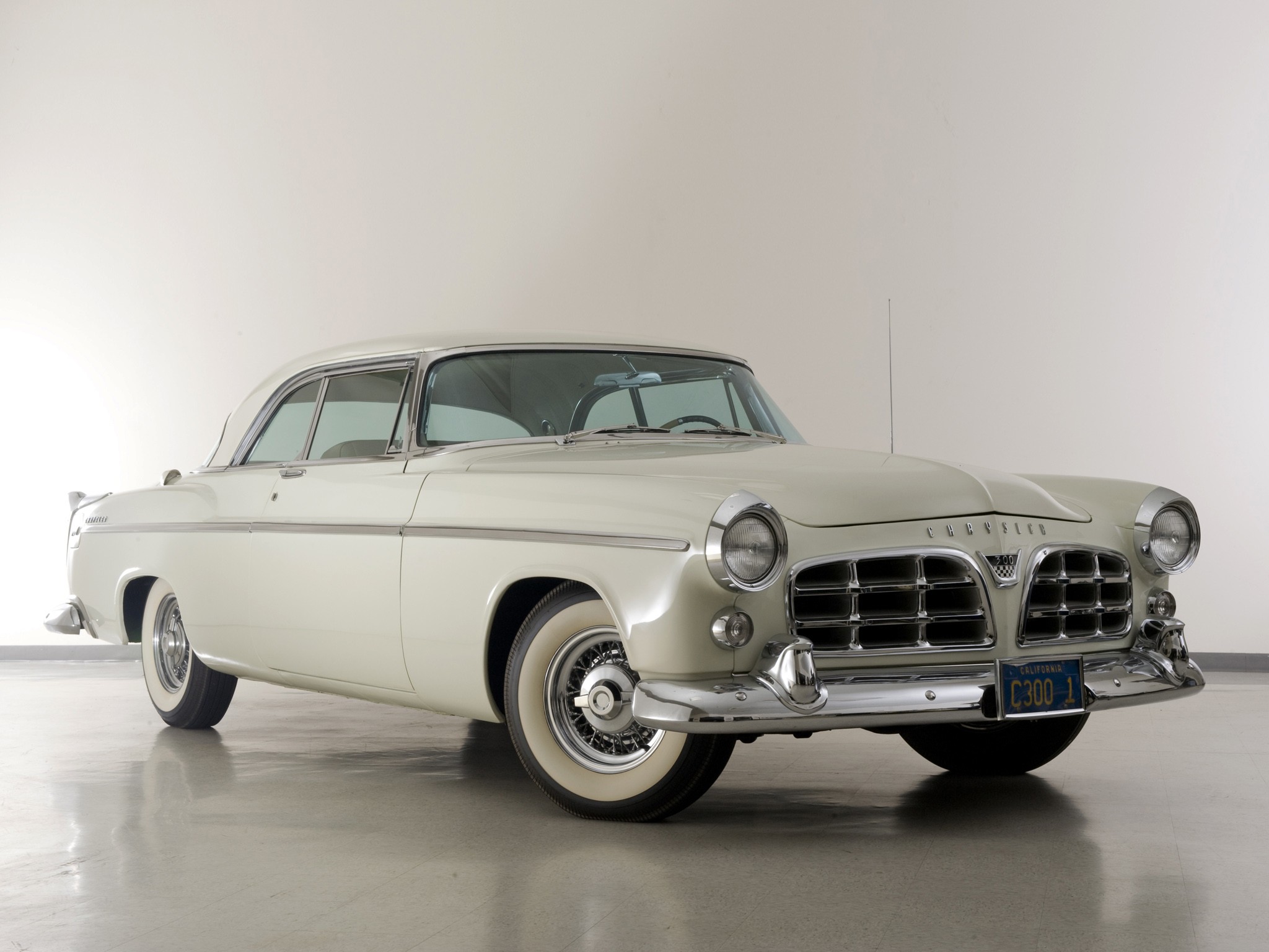 Chrysler 300 Sport Coupe photo 14