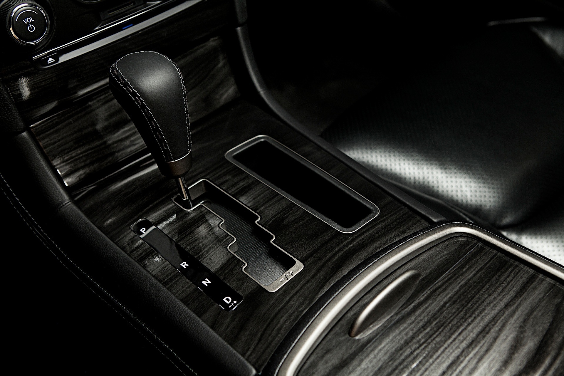 Chrysler 300 photo 80