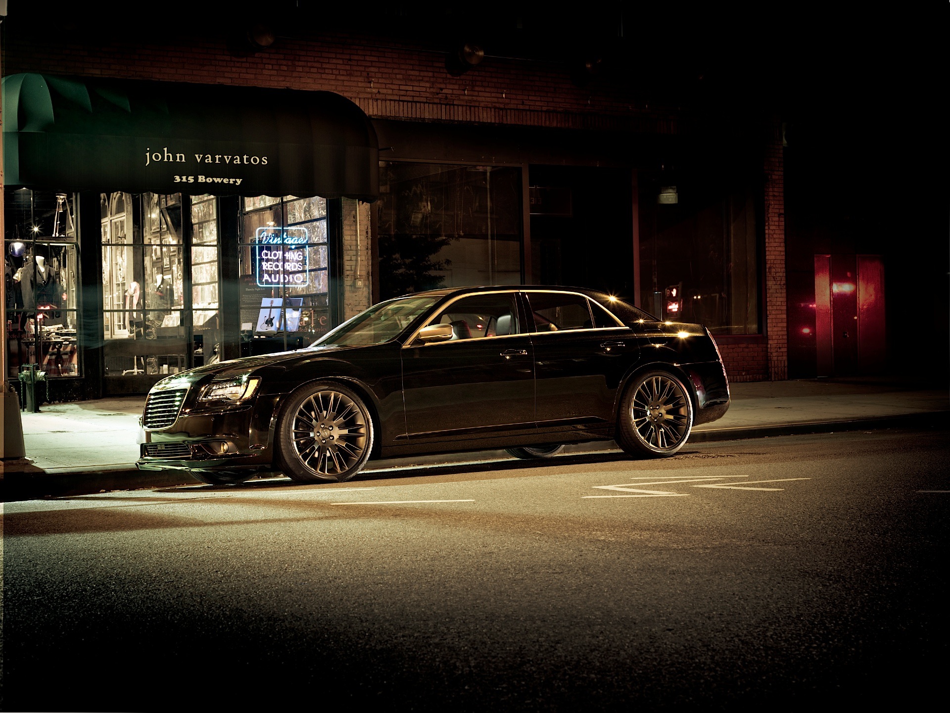 Chrysler 300 photo 14