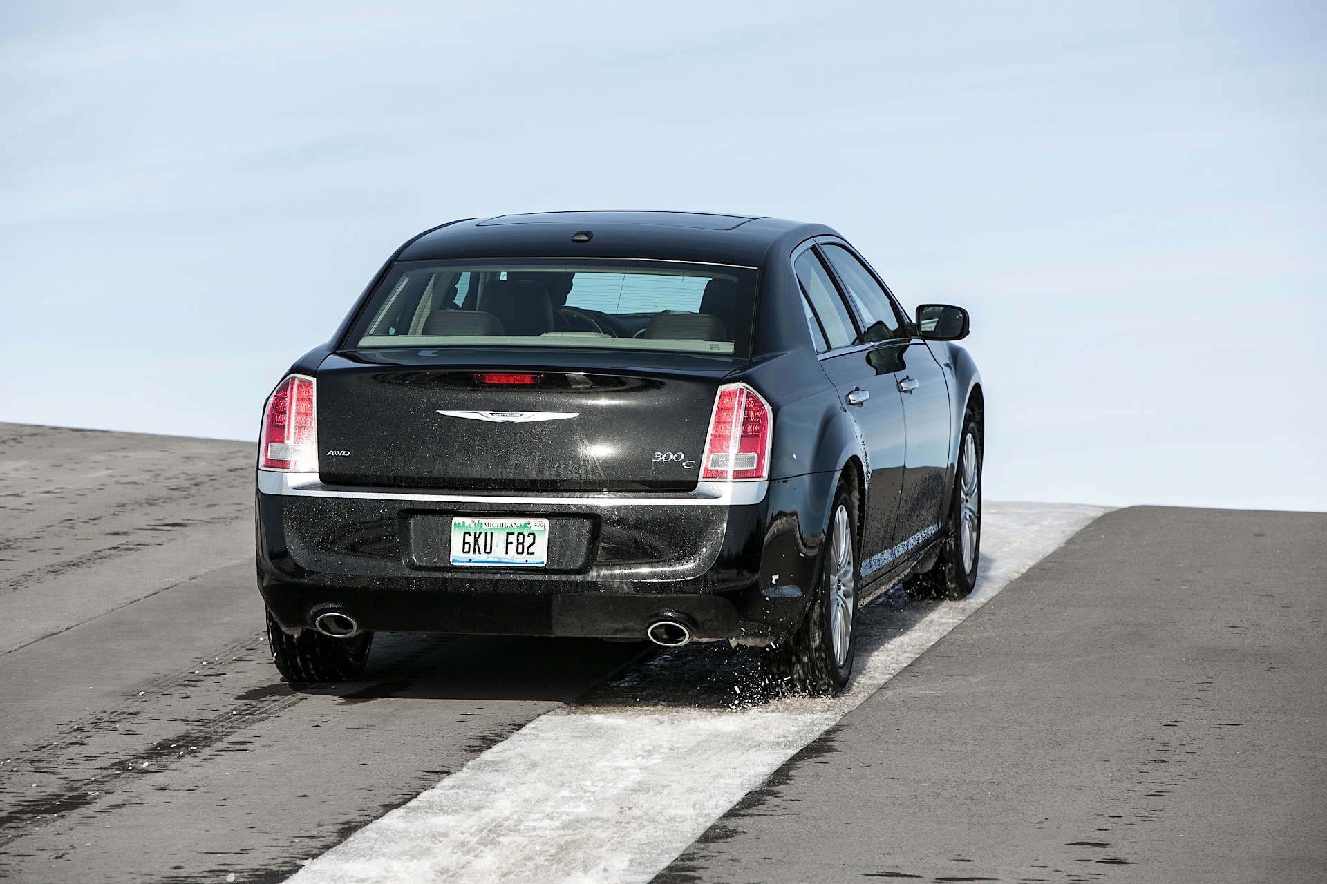 Chrysler 300 photo 51
