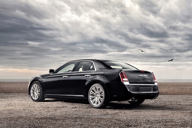 Chrysler 300 photo 7