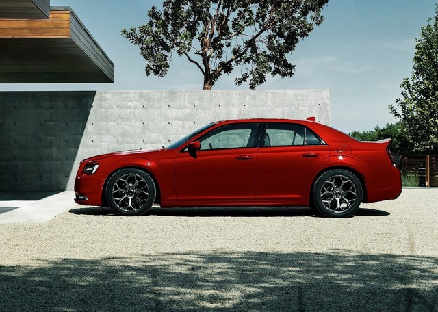Chrysler 300 photo 9