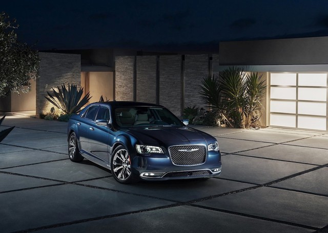 Chrysler 300 photo 2