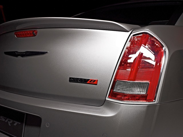 Chrysler 300 photo 8