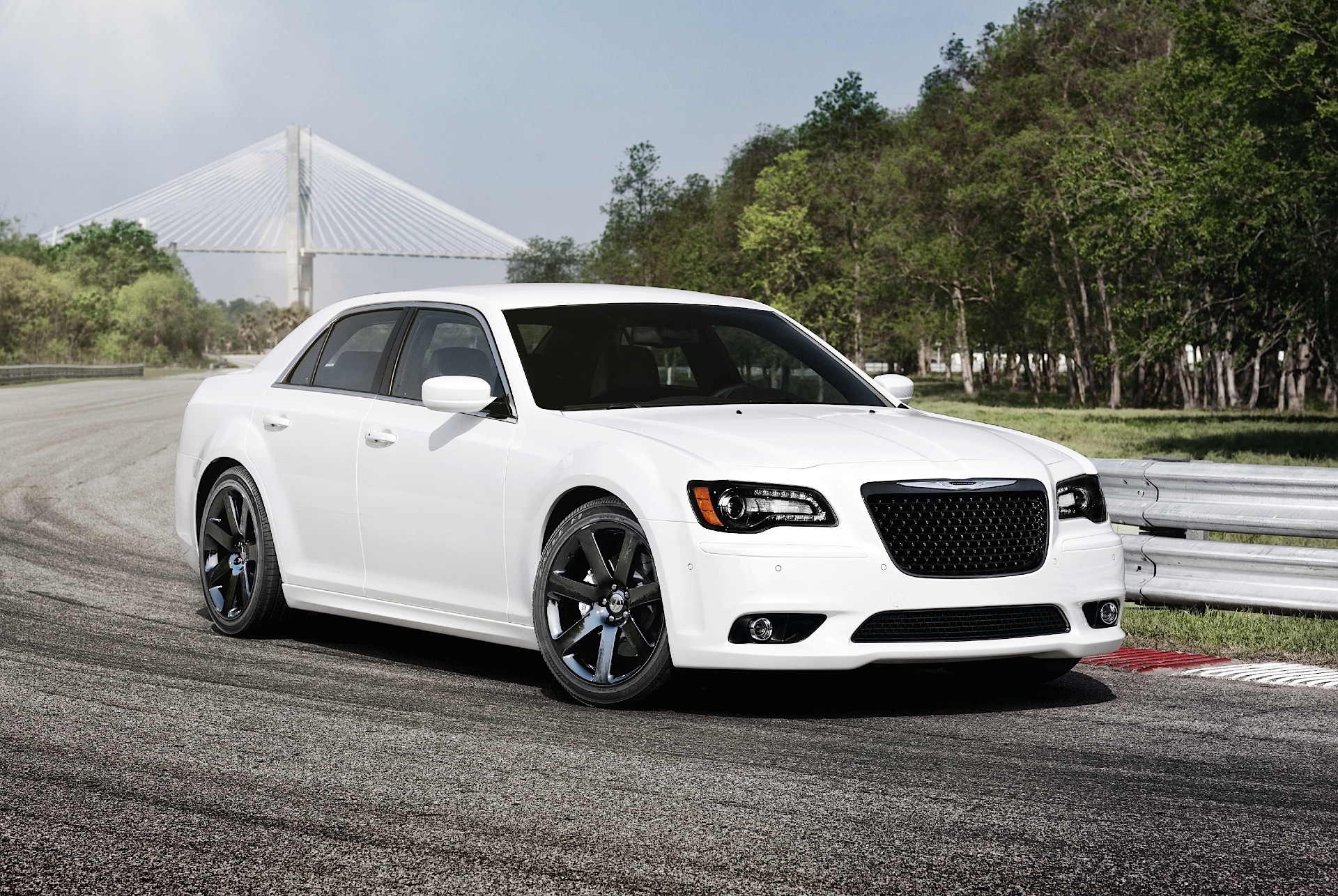 Chrysler 300 photo 14