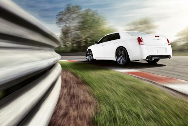 Chrysler 300 photo 2