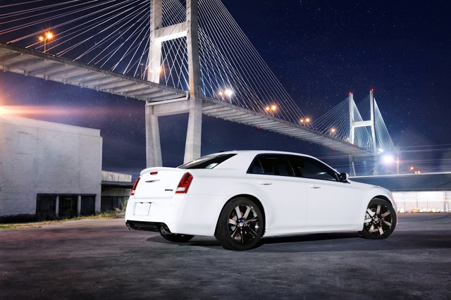 Chrysler 300 photo 3