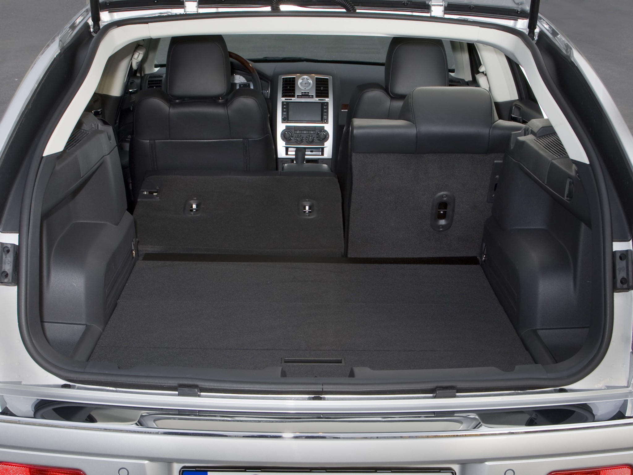 Chrysler 300C Touring photo 69