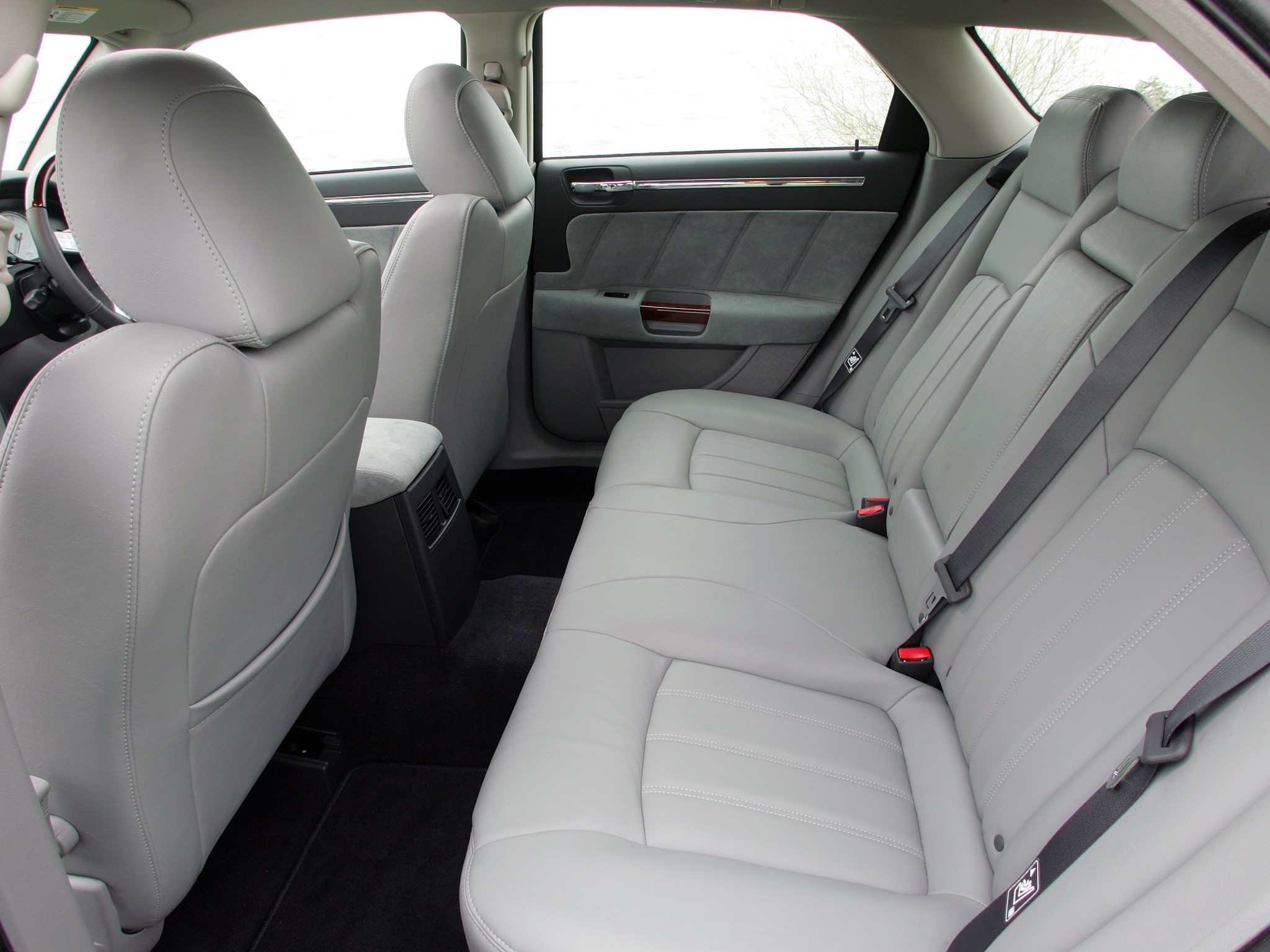 Chrysler 300C Touring photo 72