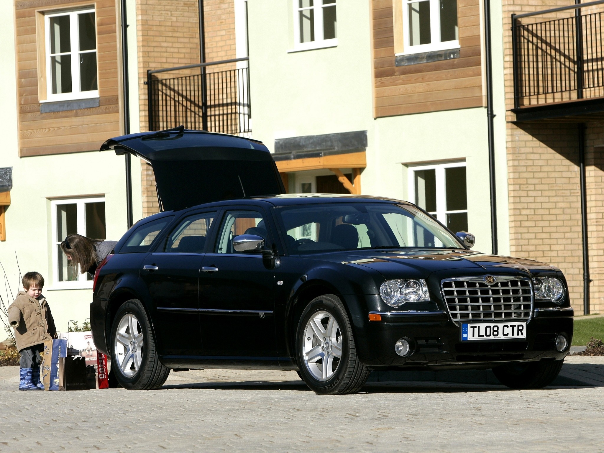 Chrysler 300C Touring photo 22