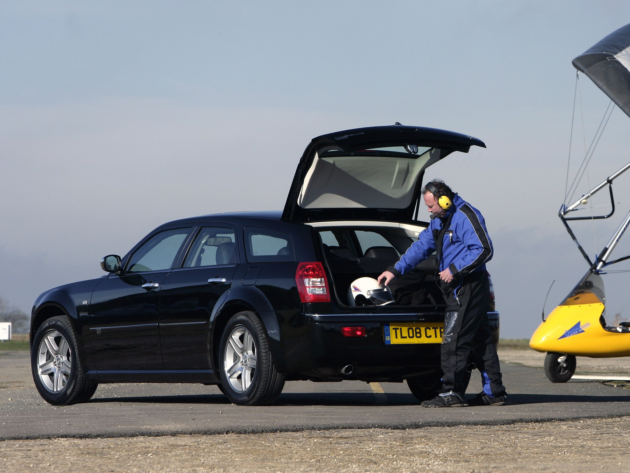 Chrysler 300C Touring photo 26