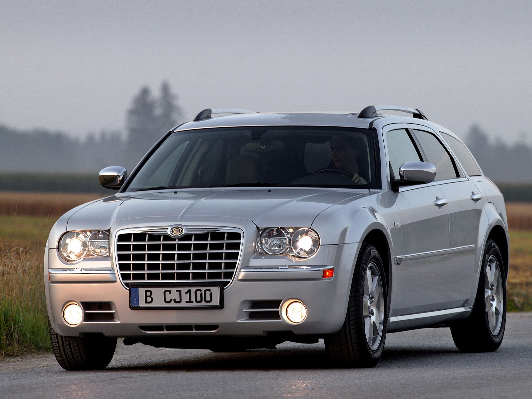 Chrysler 300C Touring photo 42