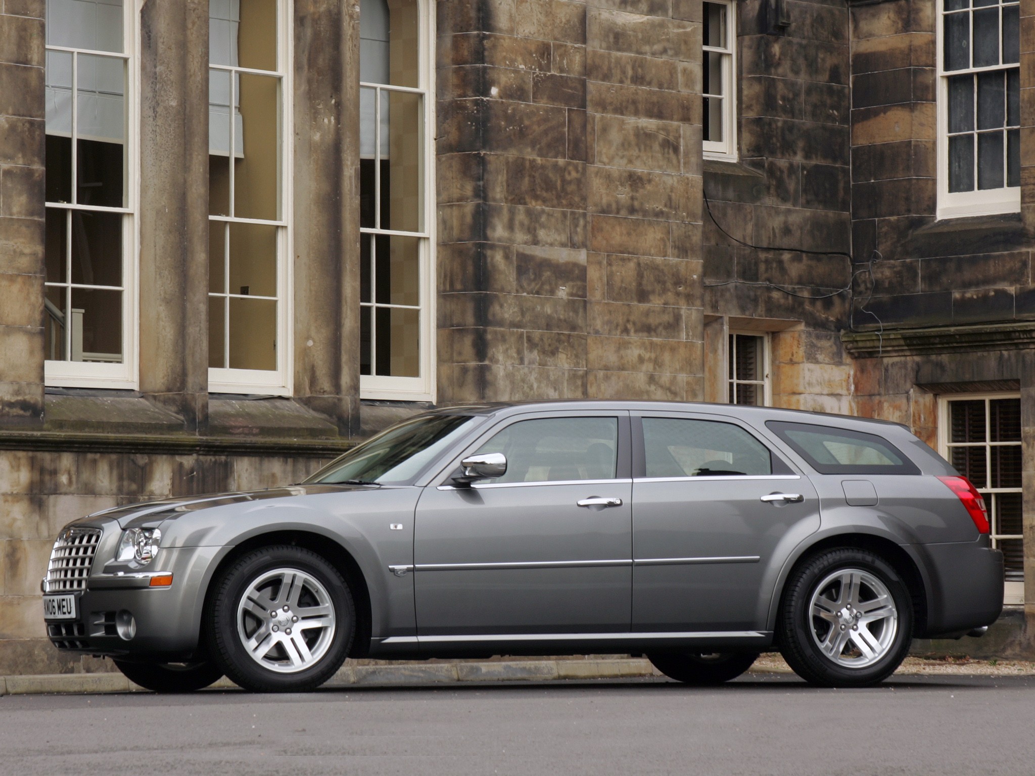 Chrysler 300C Touring photo 57