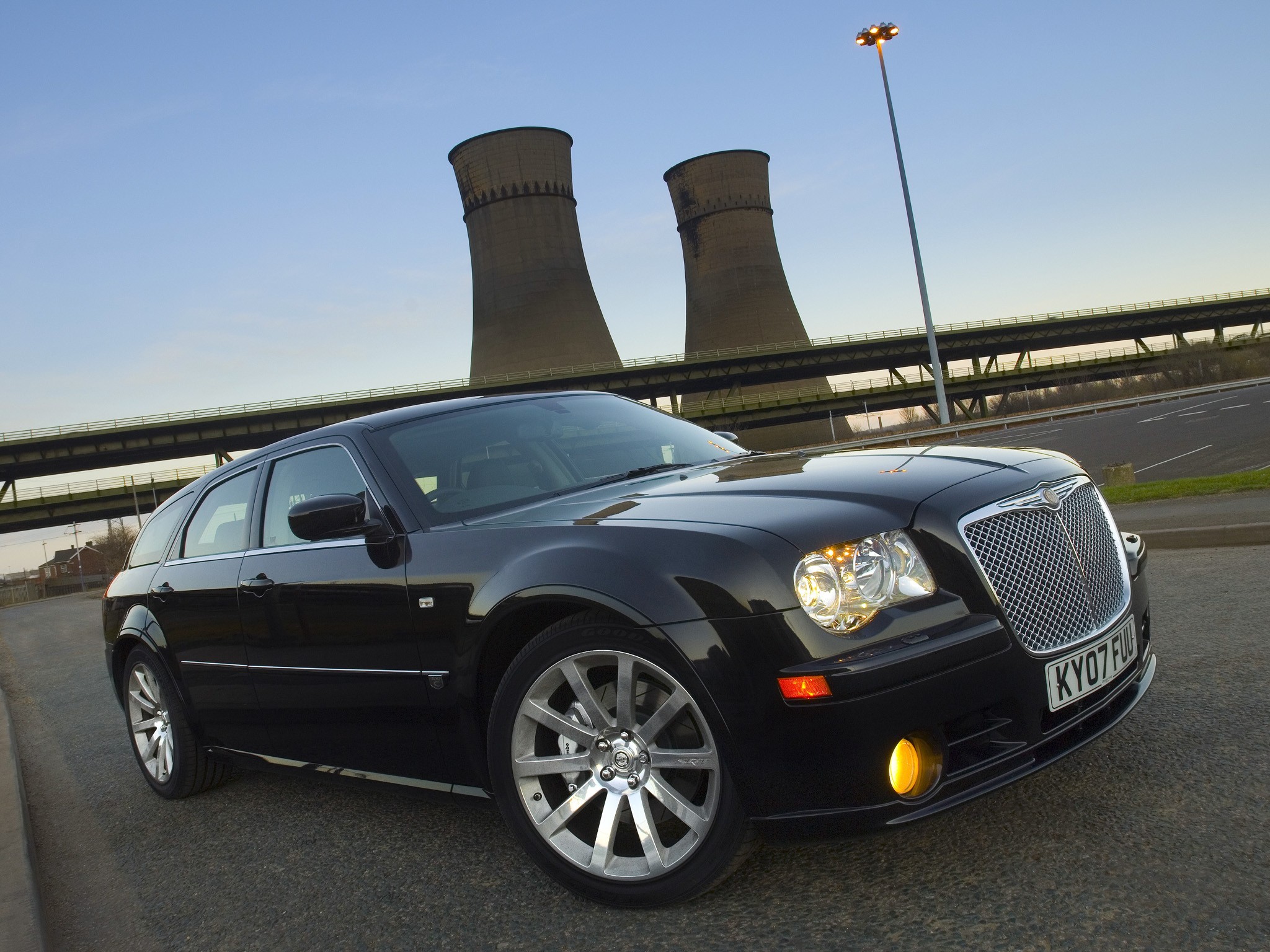 Chrysler 300C Touring photo 10