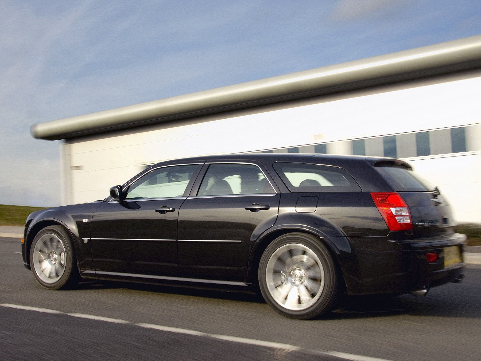 Chrysler 300C Touring photo 14
