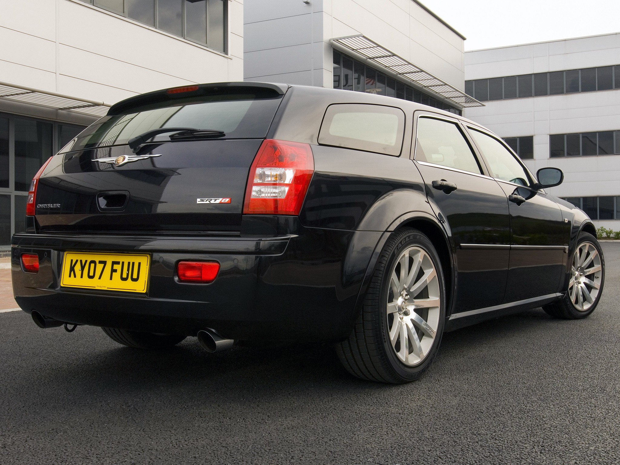 Chrysler 300C Touring photo 16