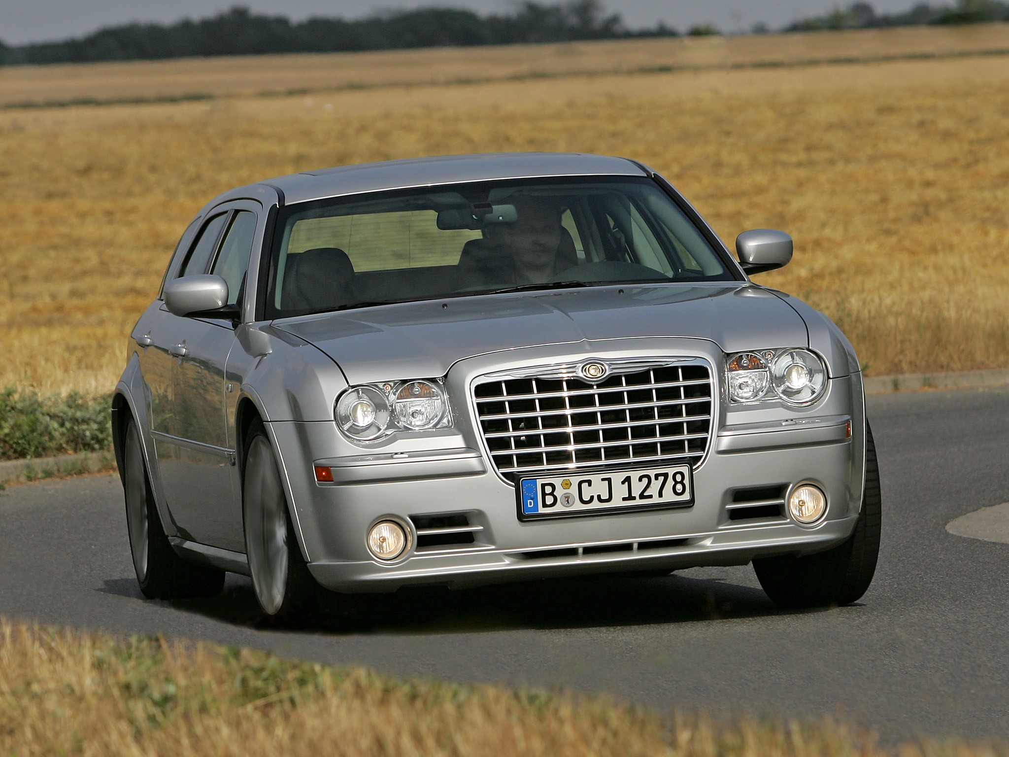 Chrysler 300C Touring photo 25
