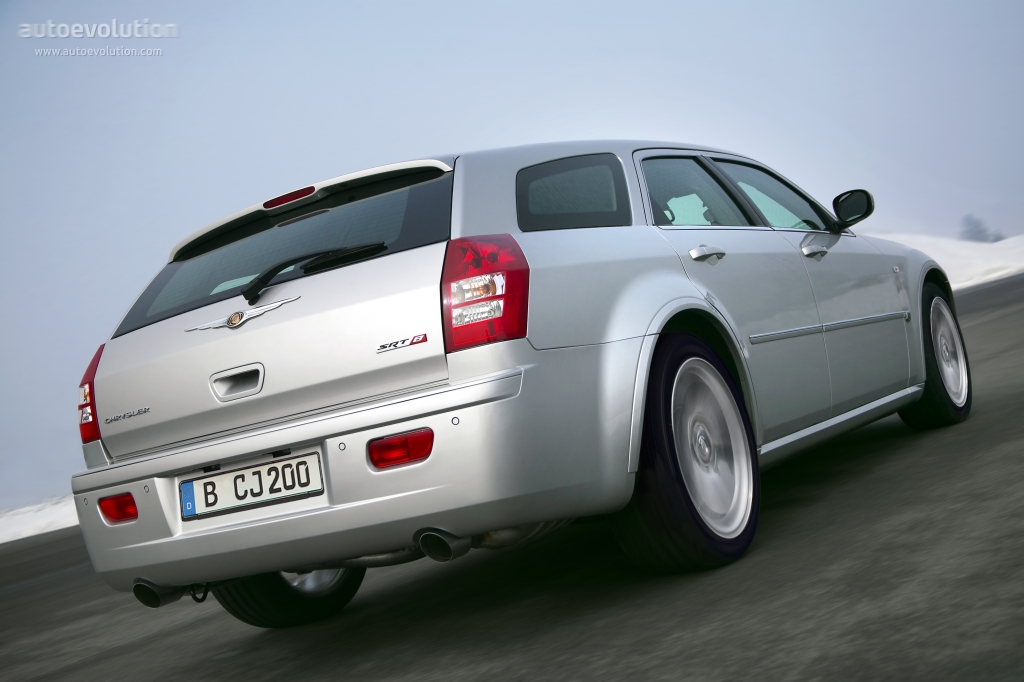 Chrysler 300C Touring photo 4