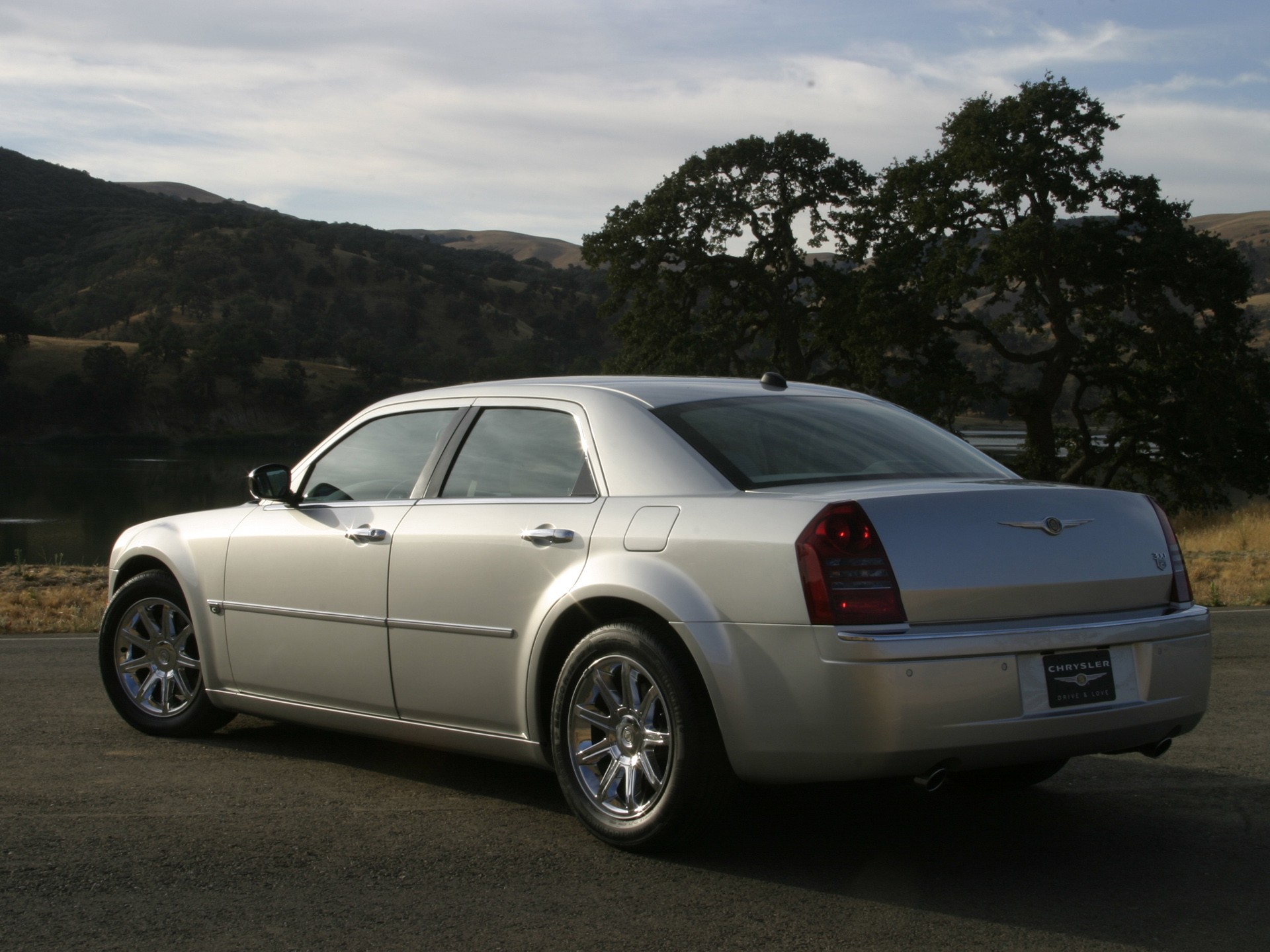 Chrysler 300C photo 8