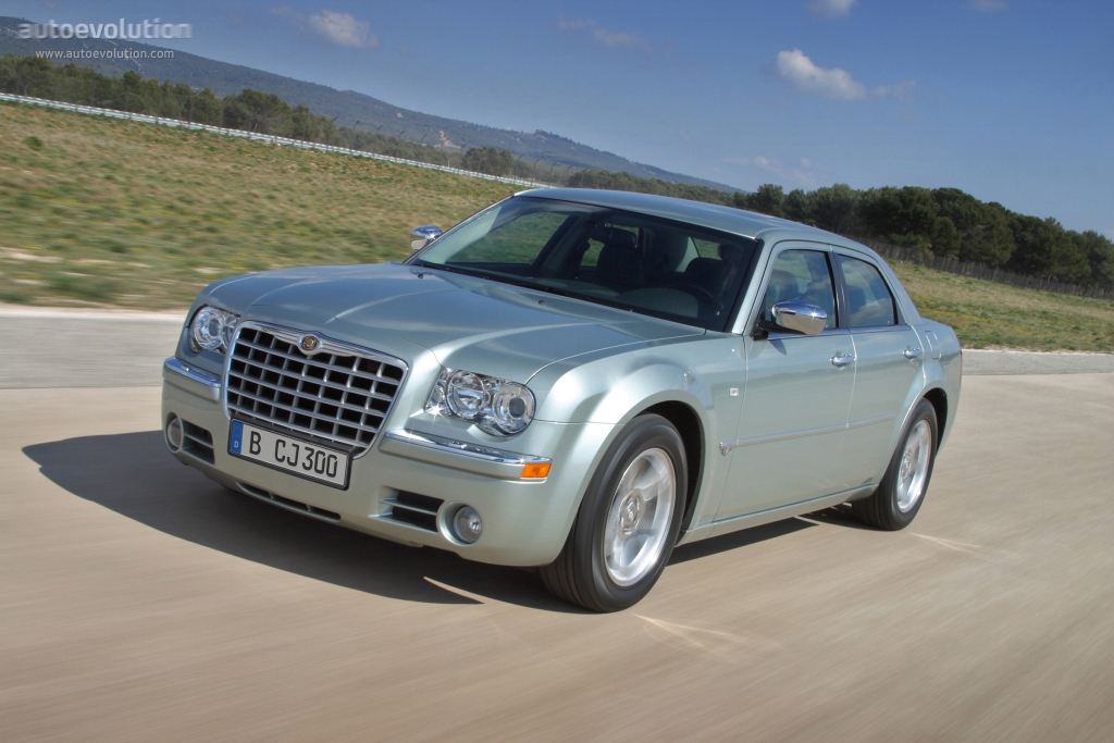 Chrysler 300C photo 2