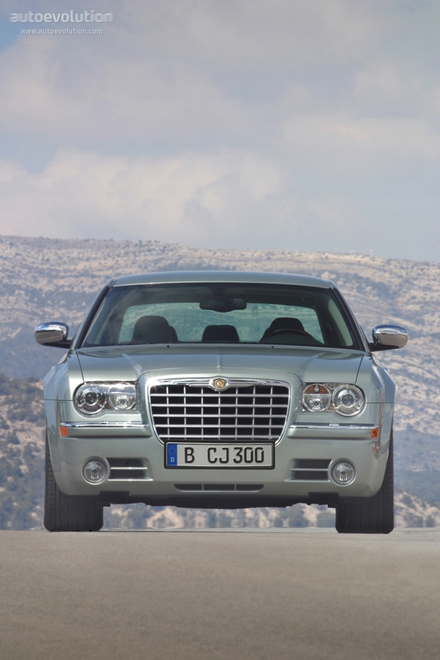 Chrysler 300C photo 3