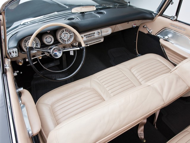 Chrysler 300C photo 11