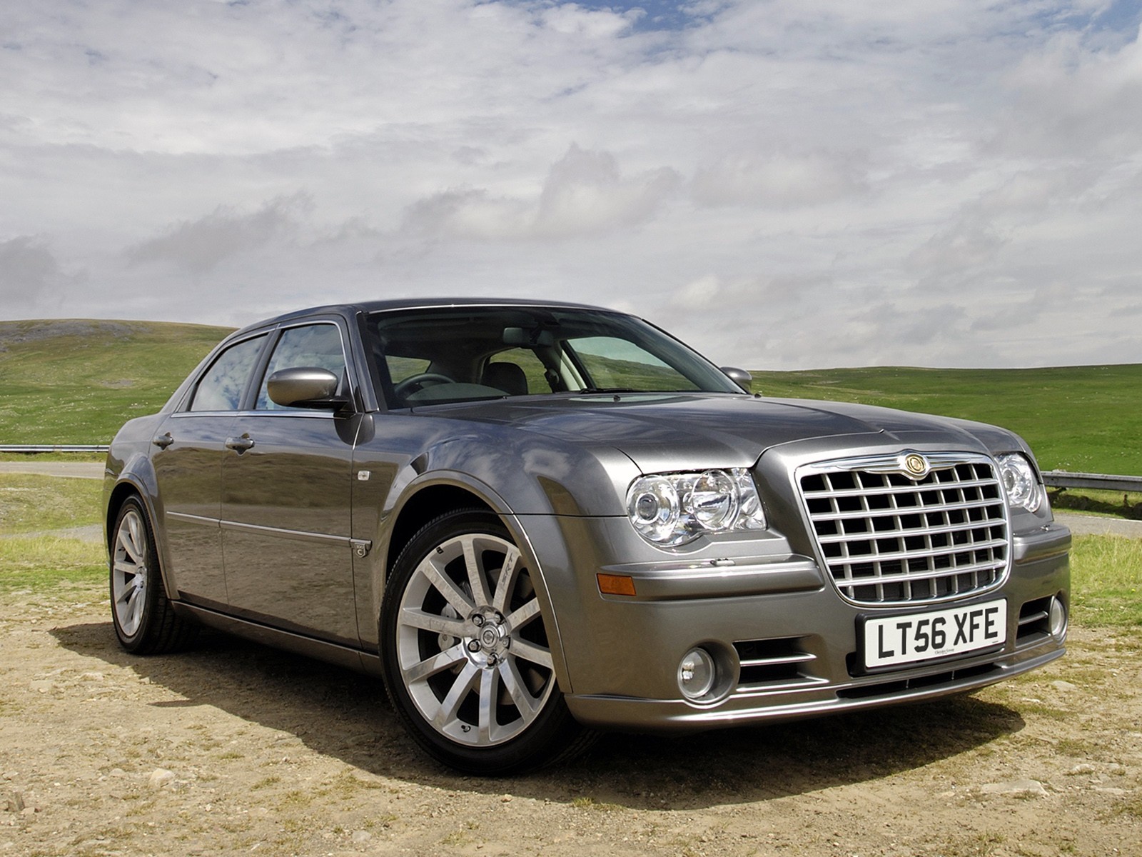Chrysler 300C photo 13