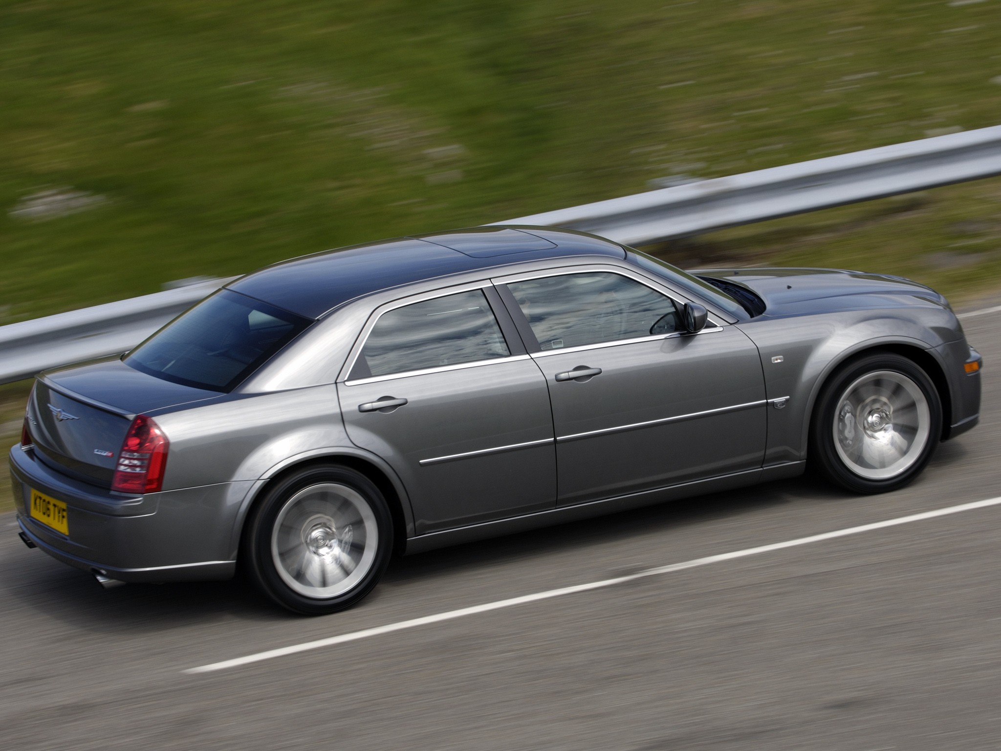 Chrysler 300C photo 19