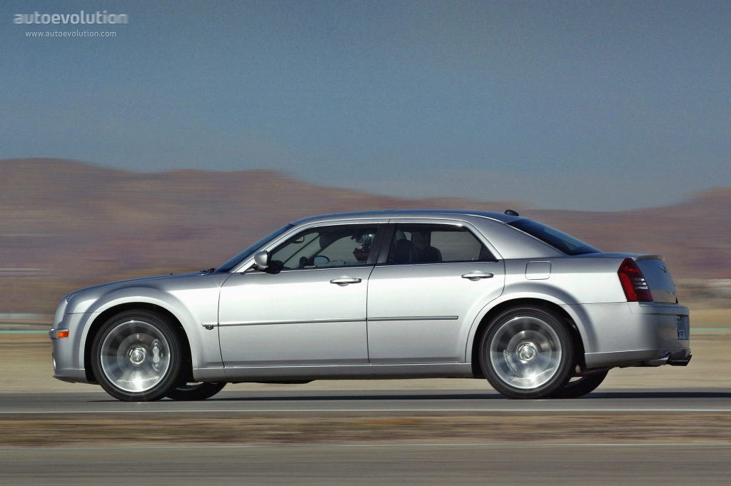 Chrysler 300C photo 3