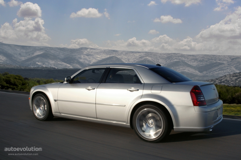 Chrysler 300C photo 4