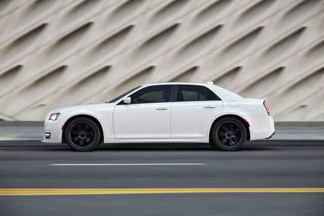 Chrysler 300C foto 1